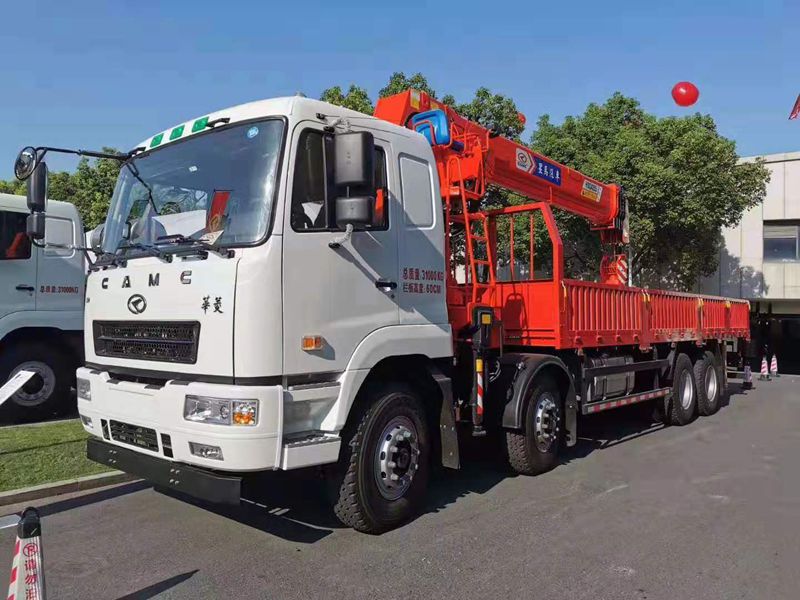 華菱重卡前四后八隨車吊